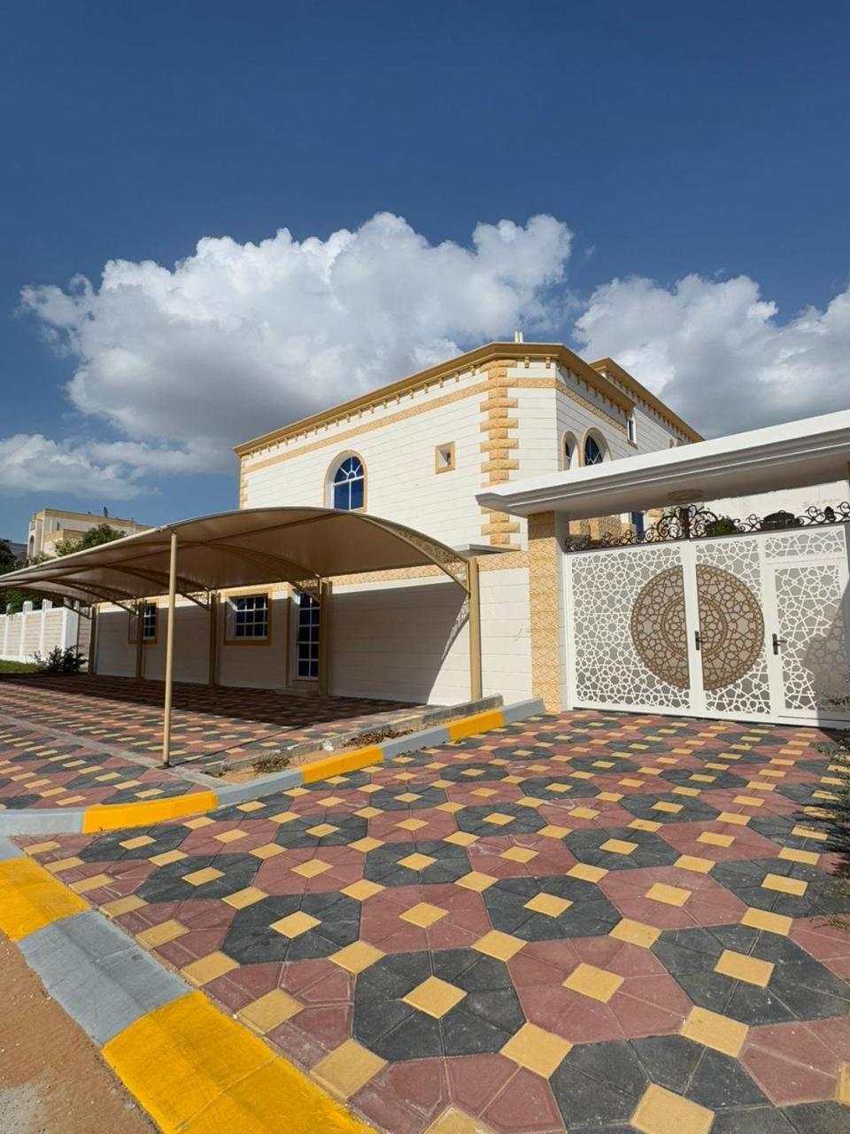 International Abu-Dhabi Hostel Villa アブダビ エクステリア 写真