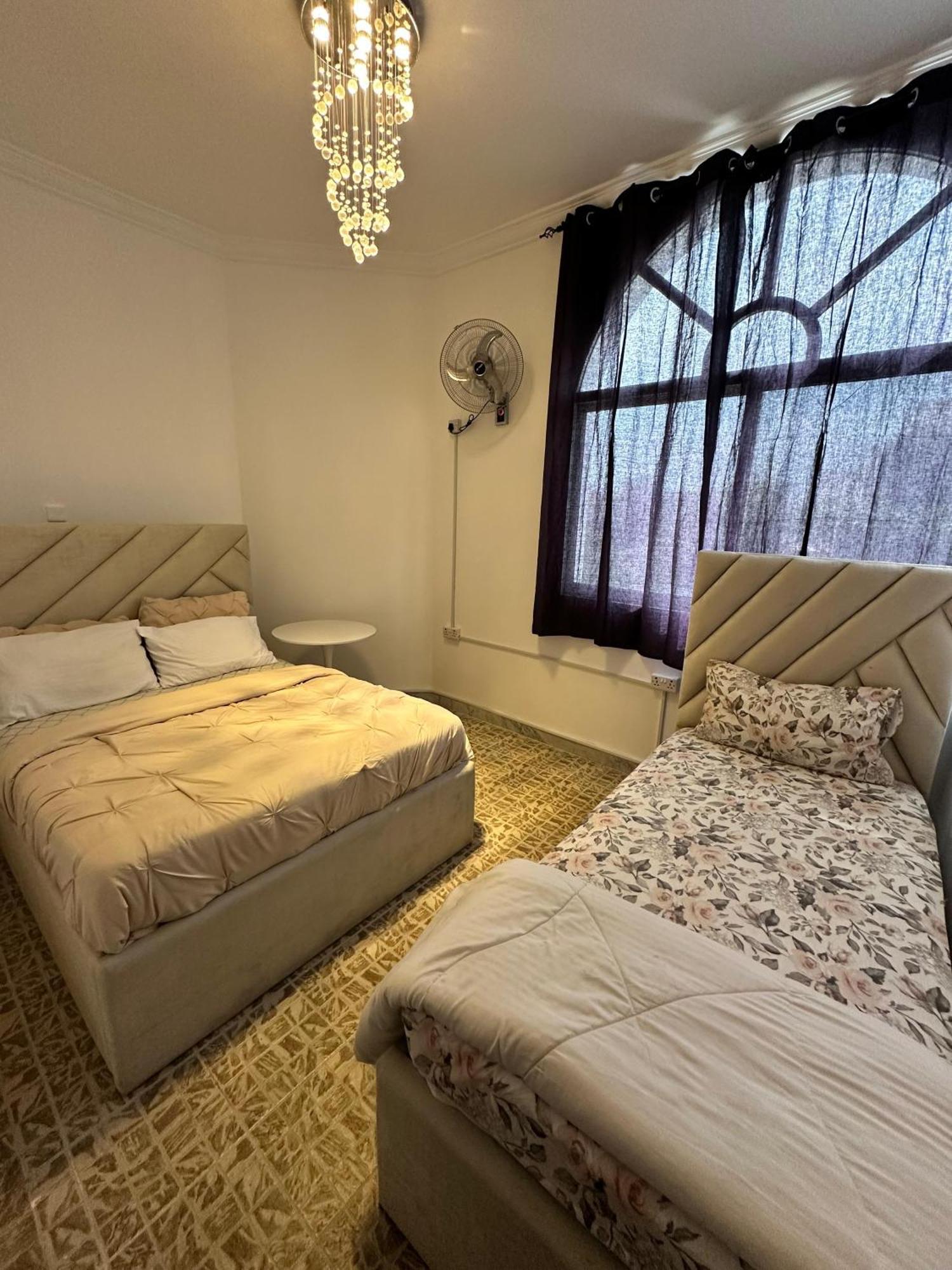 International Abu-Dhabi Hostel Villa アブダビ エクステリア 写真
