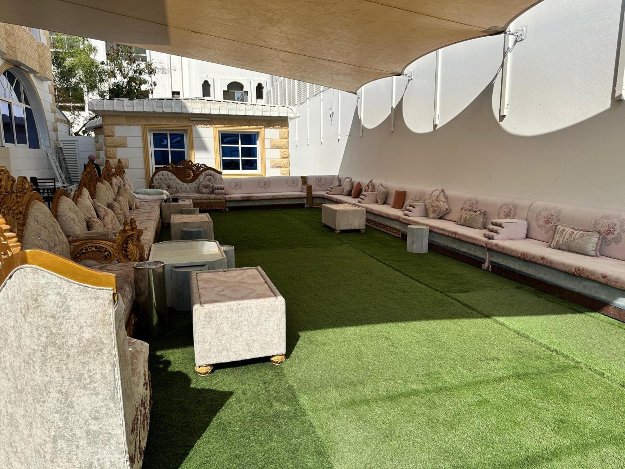International Abu-Dhabi Hostel Villa アブダビ エクステリア 写真