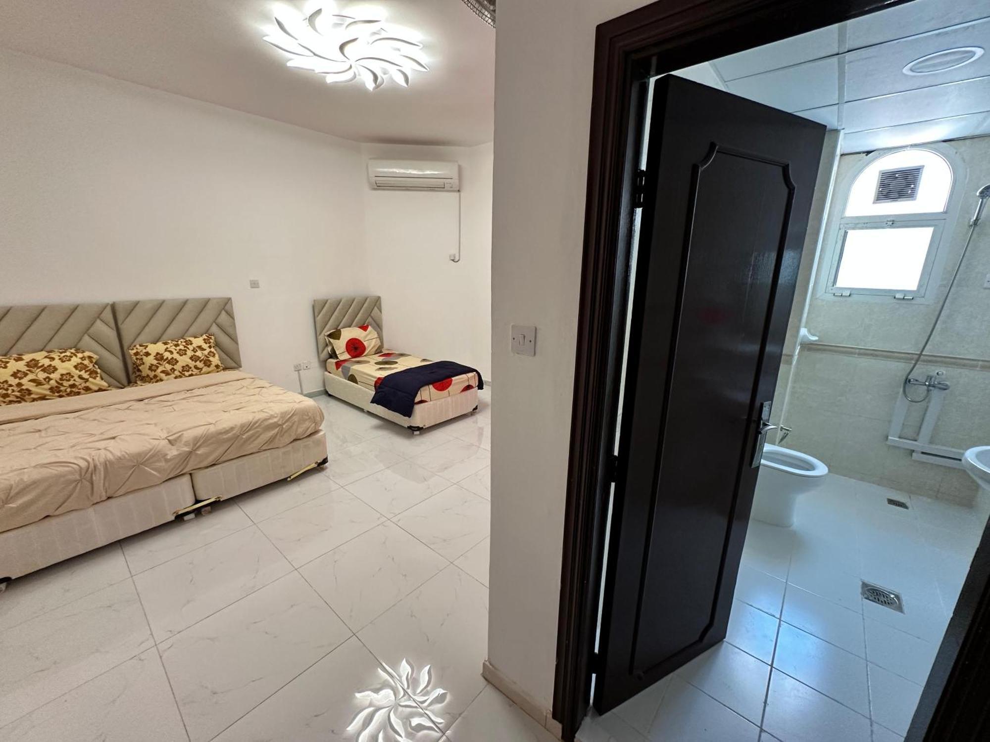 International Abu-Dhabi Hostel Villa アブダビ エクステリア 写真