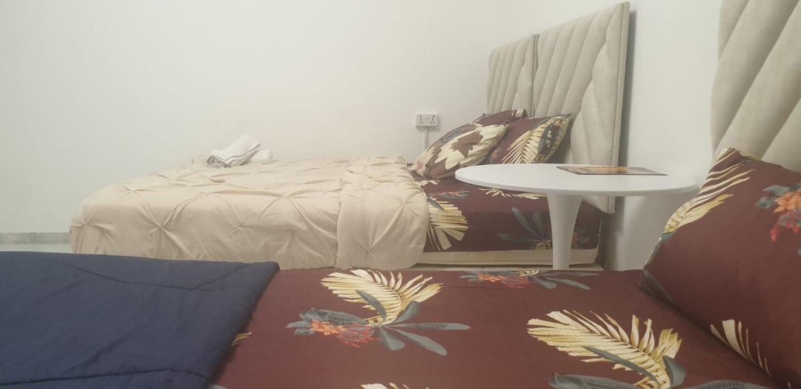 International Abu-Dhabi Hostel Villa アブダビ エクステリア 写真